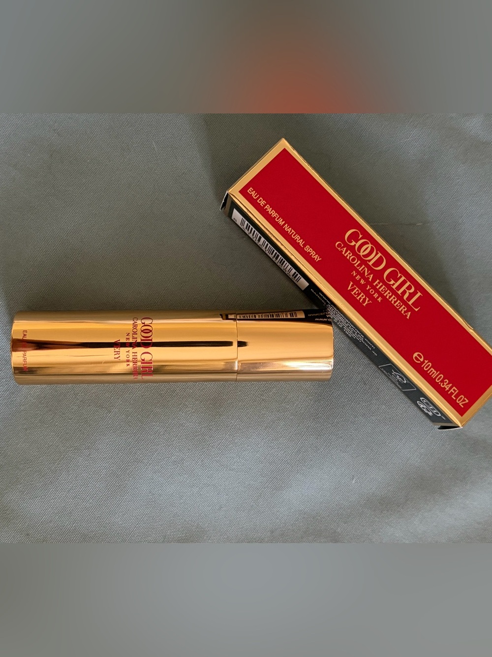 Carolina Herrera Good Girl Very Travel Spray - Gold with Red Accents